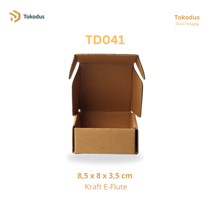 TD041 Kardus Box Die Cut 8,5x8,5x3,5 cm (Bisa Custom)